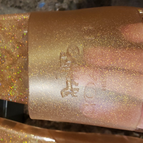 New 10 Coach Dark Gold Ulyssa Rubber Slide Sandals! - Picture 8 of 10